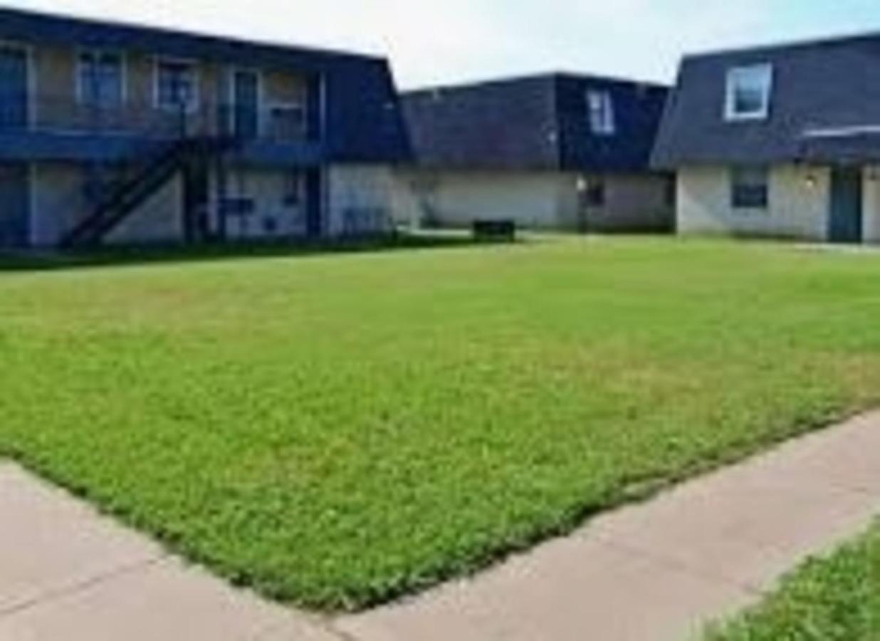 2 Bed/ 1 Bath Next To Ft. Sill Lägenhet Lawton Exteriör bild